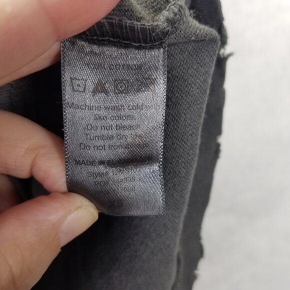 Junk Food T-shirt XS Disneys Alice In Wonderland Curiouser Vintage Black USA NEW - Picture 10 of 15